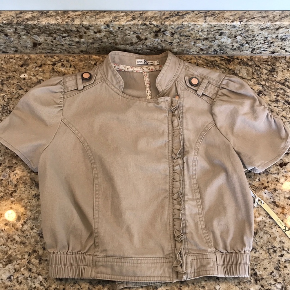 Zip up cover NEW WITH TAGS! Sz small